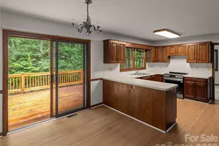 11 Tree Top Dr, Arden, NC 28704 - Photo 24