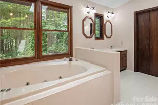 11 Tree Top Dr, Arden, NC 28704 - Photo 32