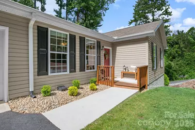 163 Longview Drive, Hendersonville, NC 28791 - Photo 2