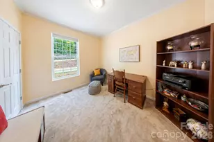 163 Longview Dr, Hendersonville, NC 28791 - Photo 28