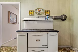 52 Chapel Hill Church Rd, Asheville, NC 28803 - Photo 24