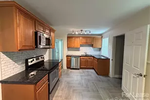 637 Hartness Rd, Statesville, NC 28677 - Photo 2