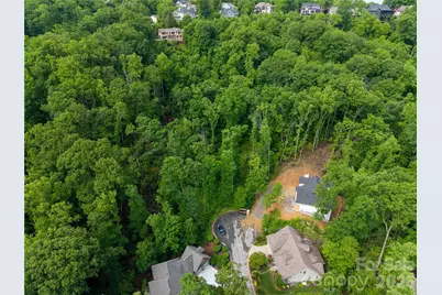 334 Carriage Crest Drive, Hendersonville, NC 28791 - Photo 8