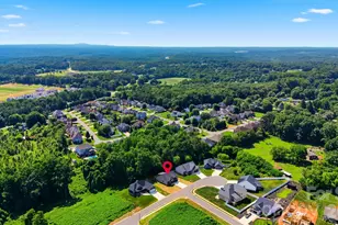 1917 Skyfall Ln, Hickory, NC 28602 - Photo 44