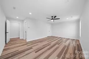 1917 Skyfall Ln, Hickory, NC 28602 - Photo 28