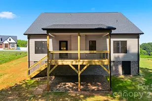 1917 Skyfall Ln, Hickory, NC 28602 - Photo 36