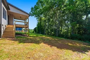 1917 Skyfall Ln, Hickory, NC 28602 - Photo 34