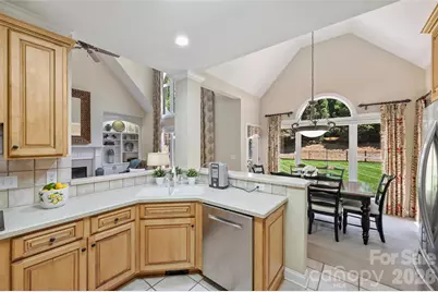 18400 Dembridge Drive, Davidson, NC 28036 - Photo 14