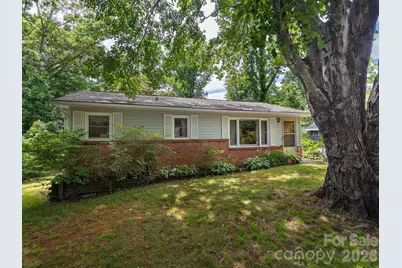 807 N Cherokee Avenue, Black Mountain, NC 28711 - Photo 12
