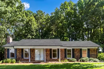 2410 Sandlewood Drive, Gastonia, NC 28054 - Photo 4