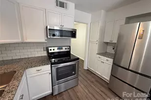 4605 Hedgemore Dr, Charlotte, NC 28209 - Photo 6