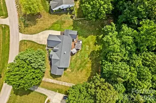 596 Maple Ridge Cir, Salisbury, NC 28147 - Photo 4