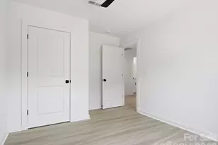 2806 Willow St, Charlotte, NC 28208 - Photo 26