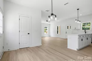 2806 Willow St, Charlotte, NC 28208 - Photo 12