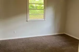 318 Salisbury Rd, Statesville, NC 28677 - Photo 6