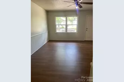 318 Salisbury Road, Statesville, NC 28677 - Photo 2