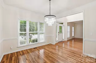 2940 Shady Reach Ln, Charlotte, NC 28214 - Photo 2