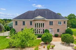 4305 Mourning Dove Dr, Matthews, NC 28104 - Photo 4