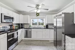 2698 Greenwood Rd, Rock Hill, SC 29730 - Photo 6