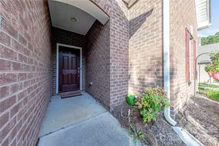 8115 Goodall Ct, Charlotte, NC 28227 - Photo 2
