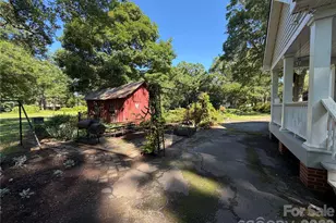3538 Back Creek Church Rd, Charlotte, NC 28213 - Photo 14