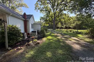 3538 Back Creek Church Rd, Charlotte, NC 28213 - Photo 4