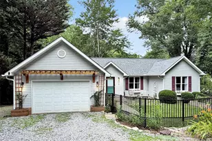 228 Crescent Dr, Lake Junaluska, NC 28745 - Photo 1