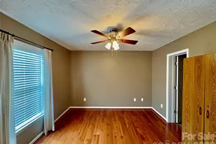 95 Newberry Dr, Fletcher, NC 28732 - Photo 8