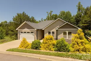 48 River Walk Dr, Asheville, NC 28804 - Photo 2