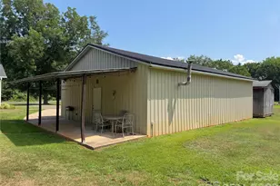 917 W Pine St, Blacksburg, SC 29702 - Photo 24