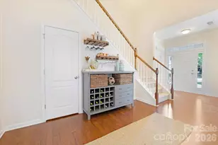 9718 Loughlin Ln, Charlotte, NC 28273 - Photo 12