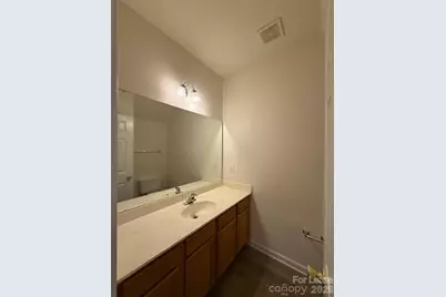 4606 Kingsland Court, Charlotte, NC 28269 - Photo 8
