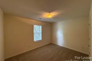 4606 Kingsland Ct, Charlotte, NC 28269 - Photo 12