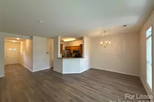 4606 Kingsland Ct, Charlotte, NC 28269 - Photo 4