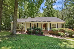 6109 Kingstree Dr, Charlotte, NC 28210 - Photo 2