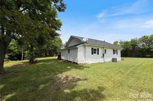 345 Mt Pleasant Rd N, Mount Pleasant, NC 28124 - Photo 14