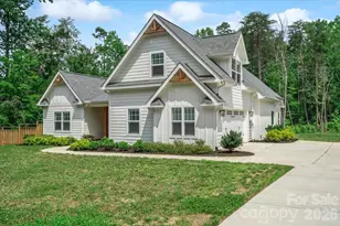 7575 Deer Track Dr, Denver, NC 28037 - Photo 2