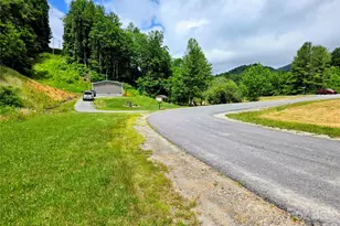 30 Evergreen Rd, Burnsville, NC 28714 - Photo 4