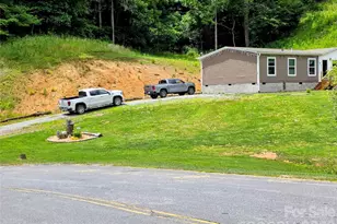 30 Evergreen Rd, Burnsville, NC 28714 - Photo 2