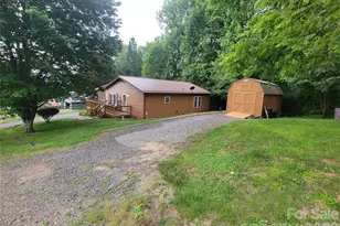 131 Dahlia Ln, Waynesville, NC 28785 - Photo 4