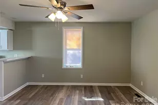 112 Van Buren St, Gaffney, SC 29340 - Photo 2