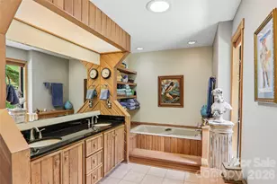 138 Woodbridge Dr, Hendersonville, NC 28739 - Photo 28