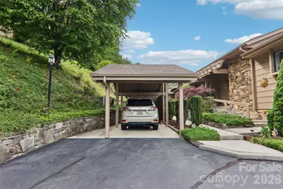 138 Woodbridge Drive, Hendersonville, NC 28739 - Photo 8