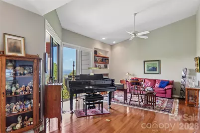 138 Woodbridge Drive, Hendersonville, NC 28739 - Photo 12