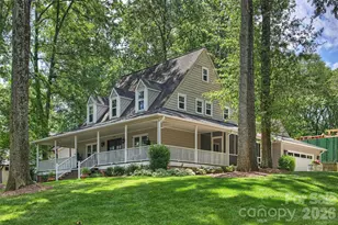 1506 Wandering Way Dr, Charlotte, NC 28226 - Photo 2