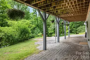 125 Round Mountain Rd, Brevard, NC 28747 - Photo 28