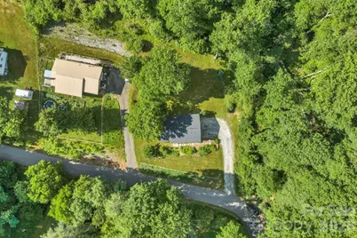644 Valley Road, Spruce Pine, NC 28777 - Photo 6