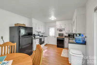 644 Valley Road, Spruce Pine, NC 28777 - Photo 12