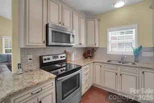 309 Mill Rd, Charlotte, NC 28216 - Photo 6