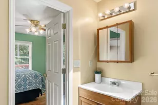 134 Valle Way, Hendersonville, NC 28739 - Photo 12